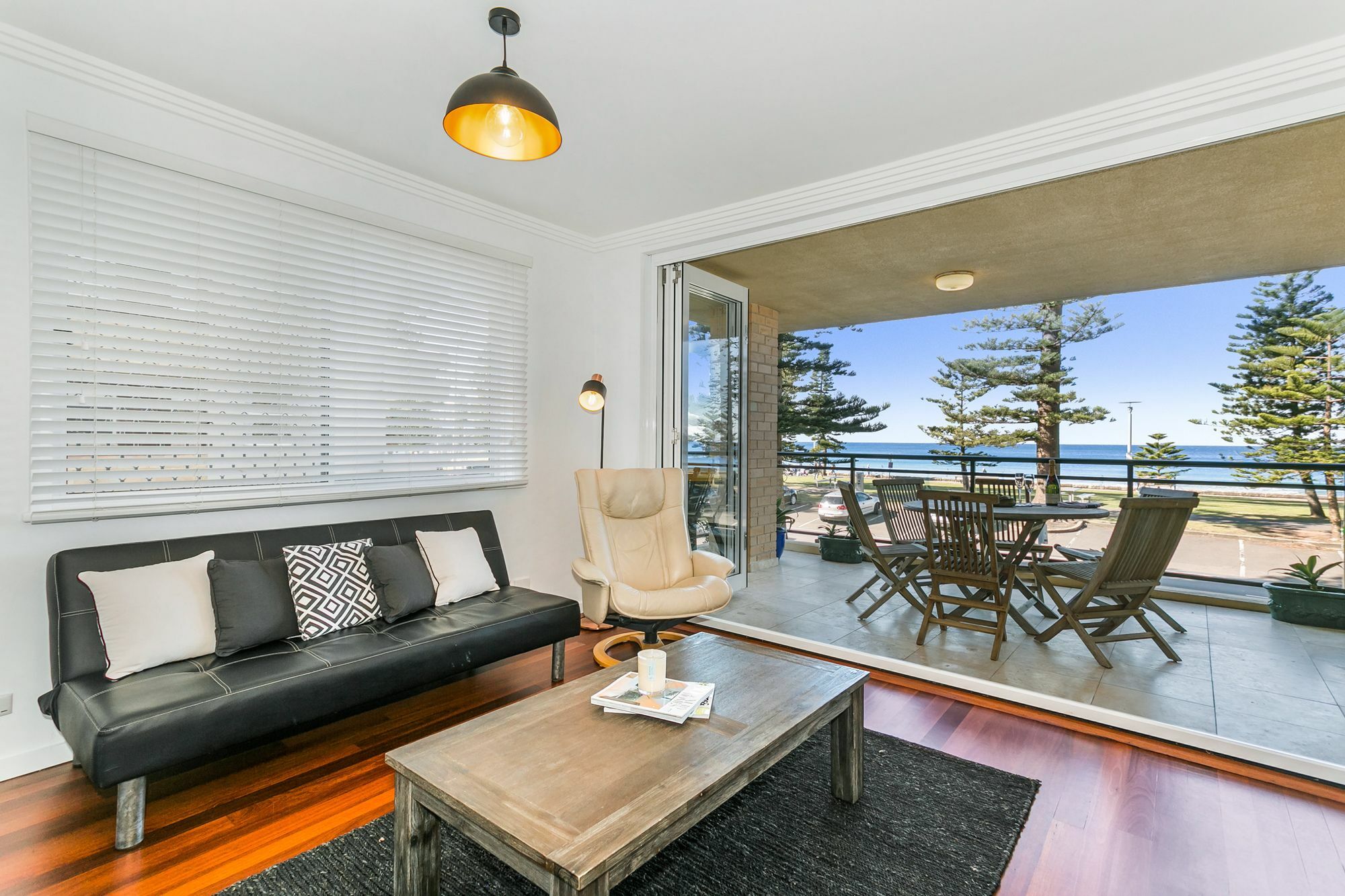 Beachfront On Golden Mile Sydney Exterior photo